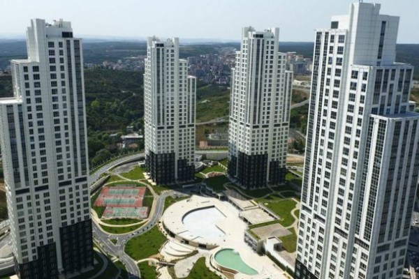 MASHATTAN MASLAK TAŞ YAPI KONUTLARI (B1-B2 Blok kısmi havalandırma montajı, tüm tesisat borularının saç kaplaması ve izolasyon işlerinin yapımı.)